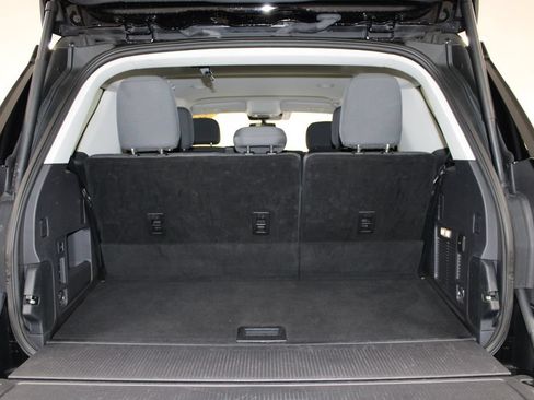 Used 2025 Ford Expedition Active RWD image 16
