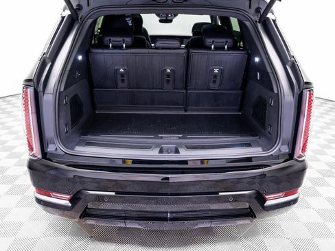 New 2026 Cadillac Escalade IQ Sport 1 w/ LPO, ONYX Package AWD/4WD image 32