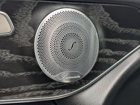 Used 2018 Mercedes-Benz GLC 300 4MATIC image 35