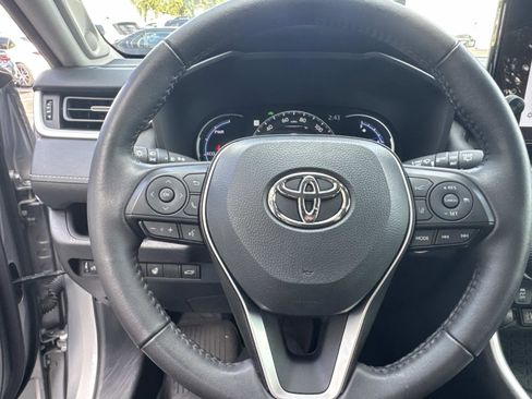 Used 2024 Toyota RAV4 XLE Premium image 26