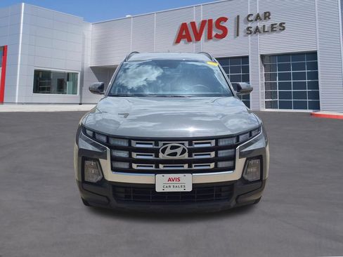 Used 2025 Hyundai Santa Cruz SEL FWD image 2