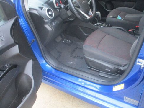 Used 2018 Chevrolet Sonic LT w/ Convenience Package image 23