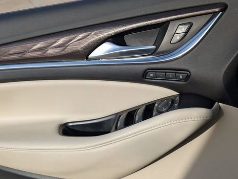 Certified 2024 Buick Enclave Avenir w/ Avenir Technology Package FWD image 26