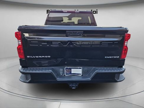 Used 2022 Chevrolet Silverado 1500 Custom image 6