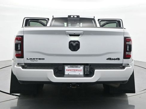 Used 2022 RAM 3500 Limited w/ Max Tow Package image 35