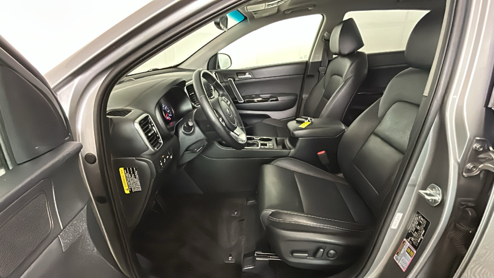Used 2022 Kia Sportage EX w/ EX Technology Package AWD/4WD image 13