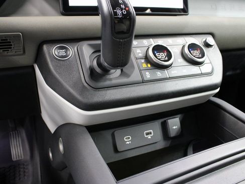 Used 2020 Land Rover Defender 110 S image 61