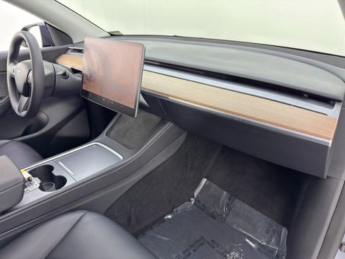 Used 2022 Tesla Model Y Performance image 15