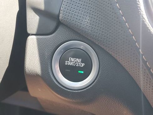 Certified 2023 Chevrolet Equinox Premier FWD image 24
