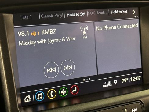 Used 2021 Chevrolet Colorado Z71 image 3