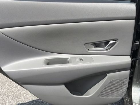 New 2026 Hyundai Elantra Sport FWD image 21