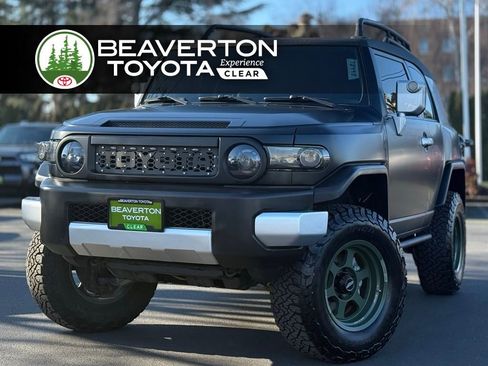 Used 2014 Toyota FJ Cruiser 4WD image 1