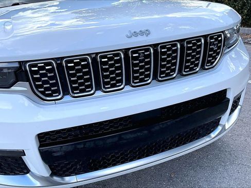 Used 2024 Jeep Grand Cherokee L Summit w/ Advanced Protech Group IV AWD/4WD image 30
