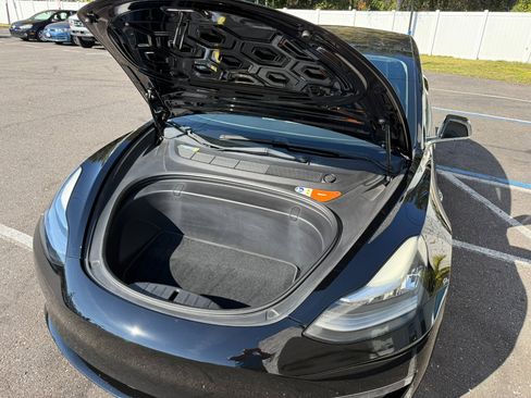 Used 2018 Tesla Model 3 Long Range image 18