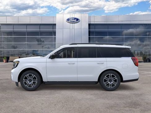 New 2026 Ford Expedition Active AWD/4WD image 3