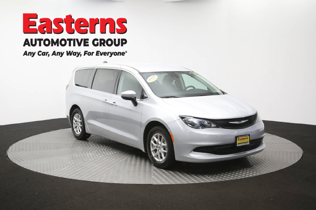 Used 2023 Chrysler Voyager LX FWD image 52