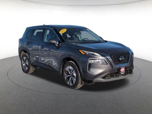 Used 2021 Nissan Rogue SV image 1