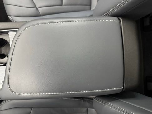 Used 2024 Buick Enclave Essence w/ Experience Buick Package FWD image 25