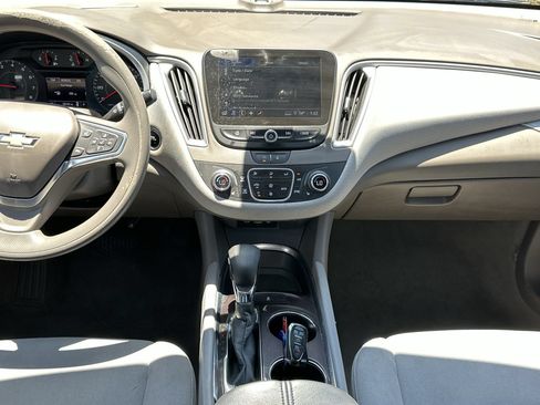 Used 2023 Chevrolet Malibu LT FWD image 14