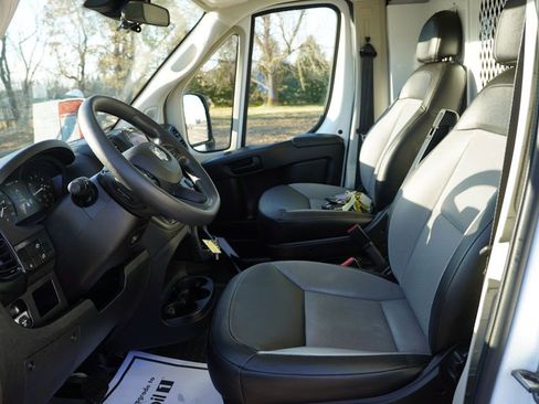 Used 2022 RAM ProMaster 2500 w/ Convenience Group image 15