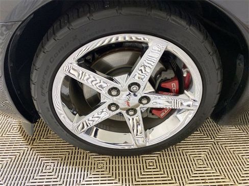 Used 2011 Chevrolet Corvette Base w/ Preferred Equipment Group image 16