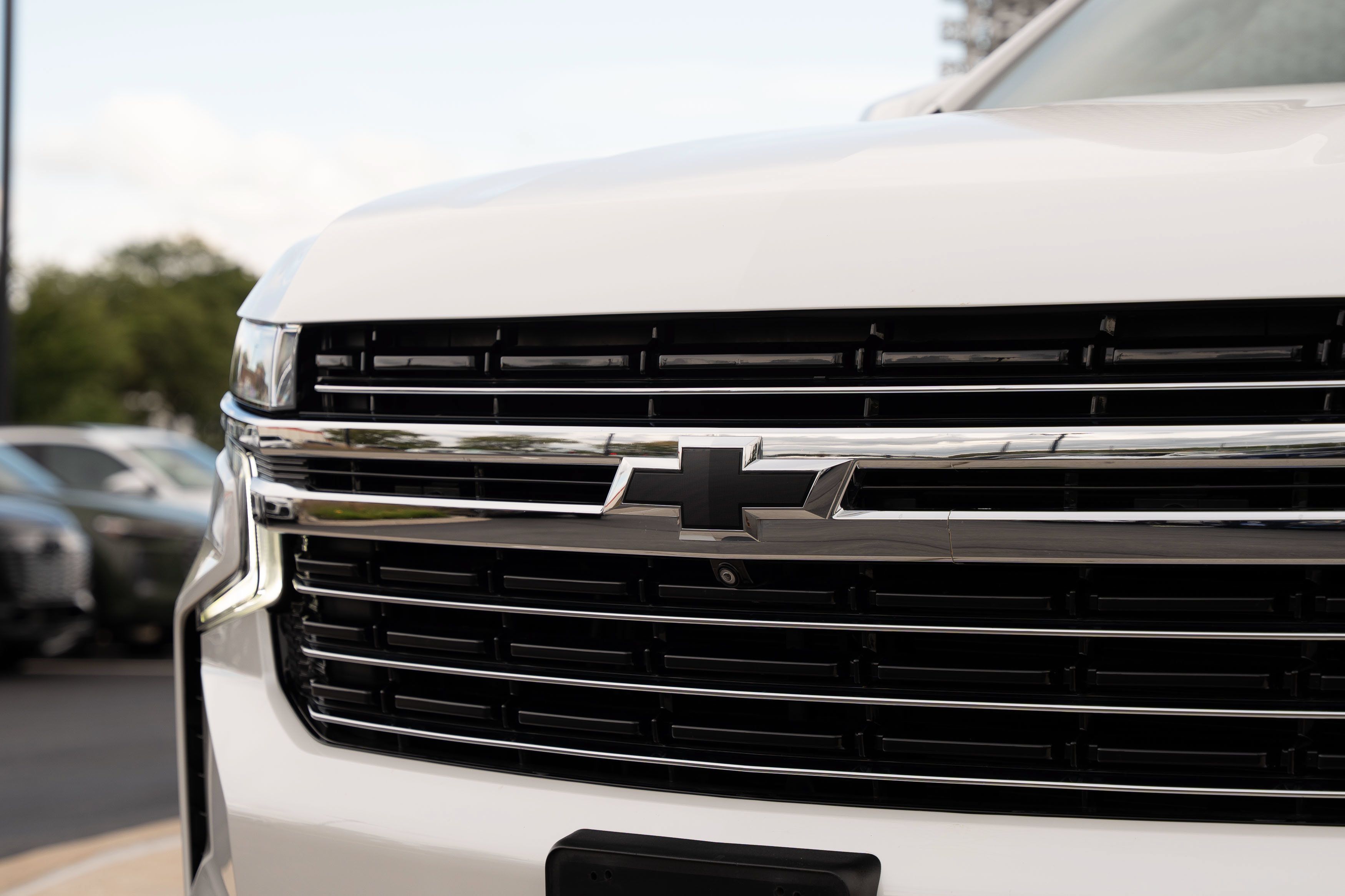 Used 2022 Chevrolet Suburban LT w/ LT Signature Package AWD/4WD image 41