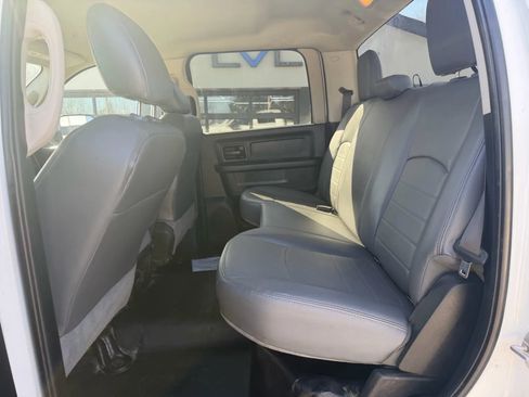 Used 2018 RAM 3500 Tradesman w/ Chrome Appearance Group image 37