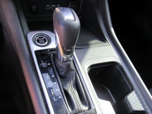 Used 2024 Nissan Sentra SV FWD image 23