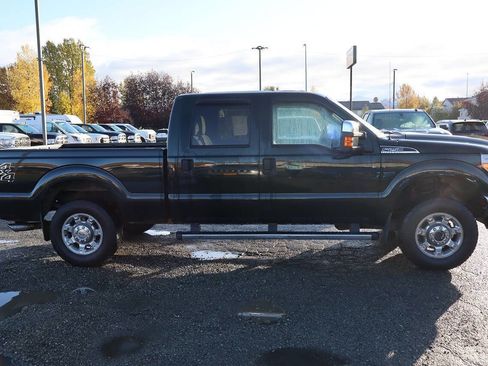 Used 2015 Ford F250 XLT w/ XLT Premium Package image 6