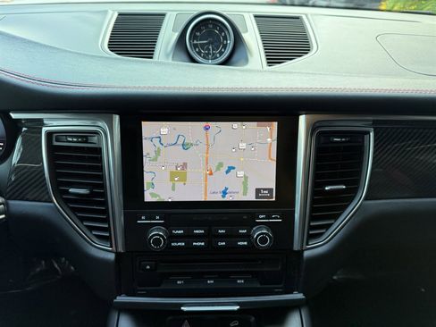 Used 2017 Porsche Macan GTS image 27