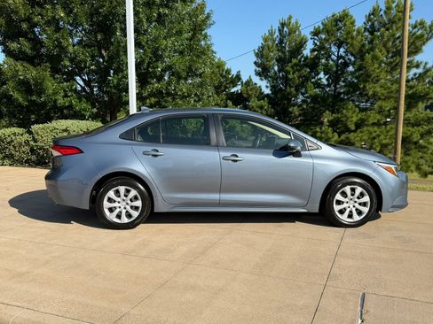 Used 2026 Toyota Corolla LE FWD image 7