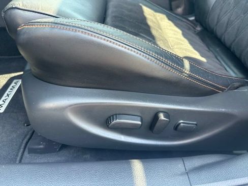 Used 2023 Nissan Maxima SR w/ Sport Mat Group FWD image 14