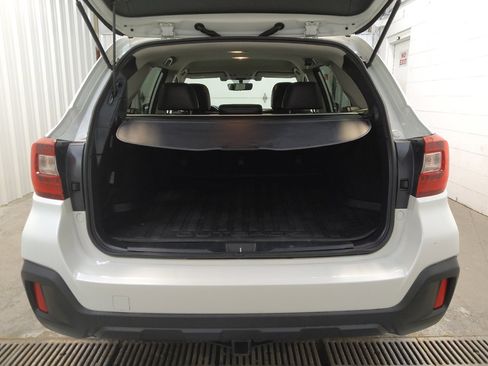 Used 2019 Subaru Outback 2.5i Limited AWD/4WD image 29