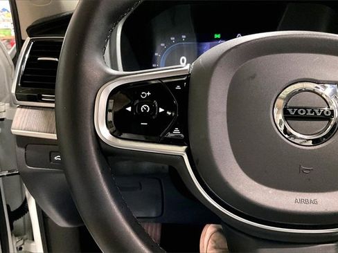 Certified 2023 Volvo XC90 B6 Ultimate w/ Lounge Package image 19