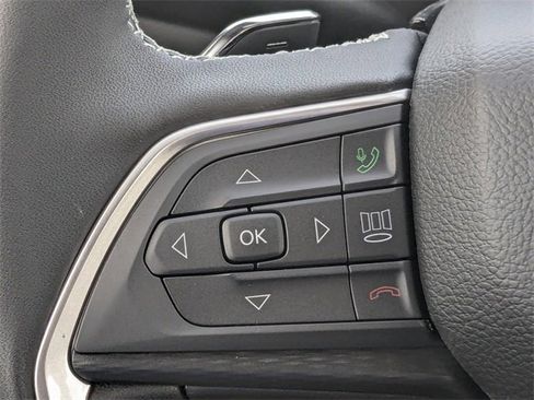 New 2025 Jeep Grand Cherokee Altitude image 26