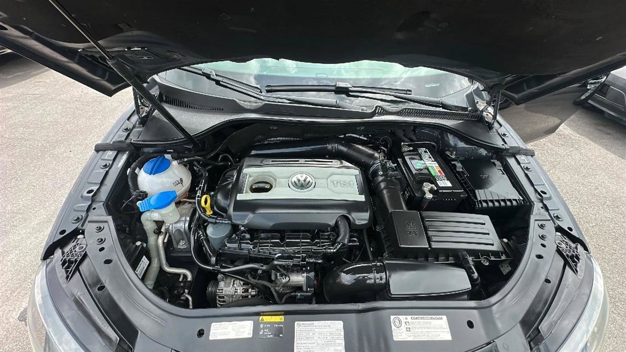 Used 2015 Volkswagen Eos Komfort FWD image 39