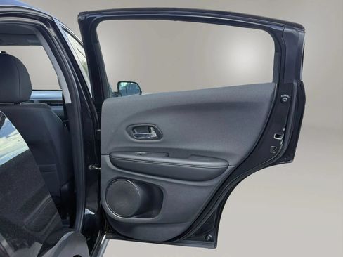 Used 2021 Honda HR-V LX image 37