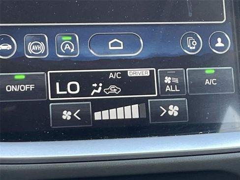 Certified 2025 Subaru Crosstrek 2.0i Premium image 18