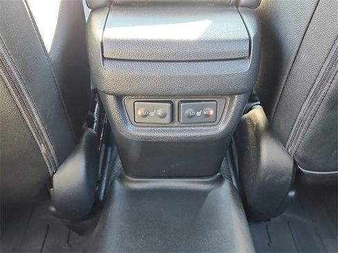 Used 2018 Honda Civic Touring image 12