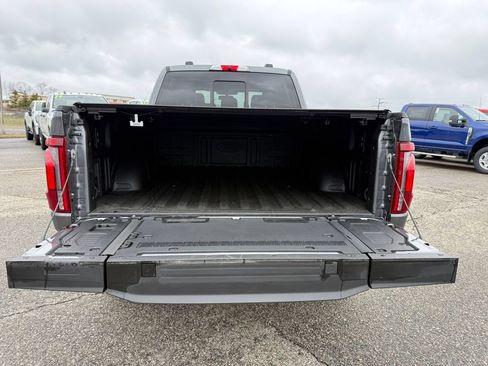 Used 2025 Ford F150 Platinum w/ FX4 Off-Road Package AWD/4WD image 13