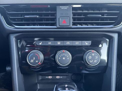 New 2026 Volkswagen Taos S AWD/4WD image 19