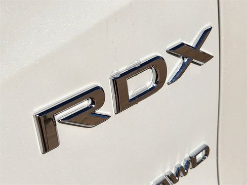 New 2026 Acura RDX SH-AWD image 12