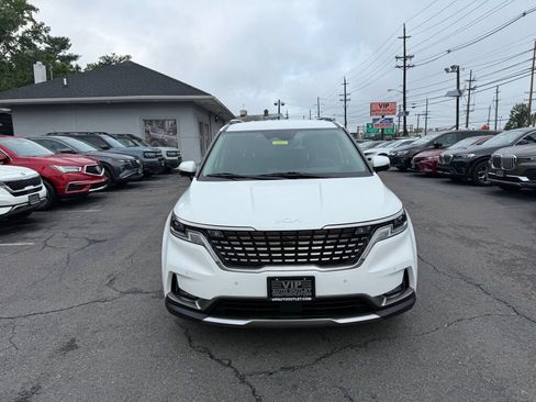 Used 2023 Kia Carnival SX FWD image 2