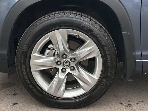 Used 2019 Toyota Highlander Limited AWD/4WD image 11