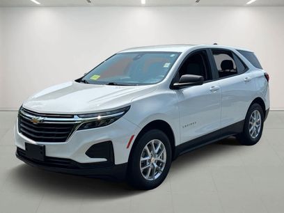 Used 2022 Chevrolet Equinox LS w/ LS Convenience Package