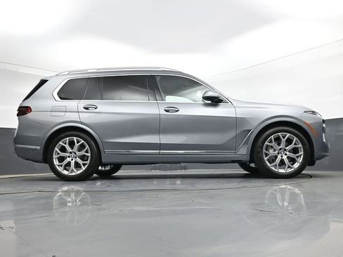 Used 2023 BMW X7 xDrive40i w/ Parking Assistance Package AWD/4WD image 31