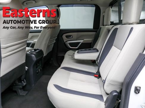 Used 2020 Nissan Titan SV w/ SV Convenience Package image 23