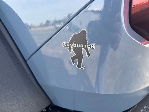 New 2025 Ford Bronco Heritage Edition image 17