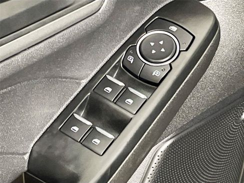 Used 2025 Ford Escape Active AWD/4WD image 19