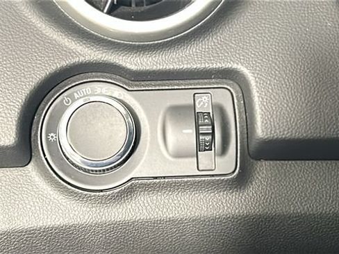 Used 2016 Chevrolet Trax LT FWD image 20